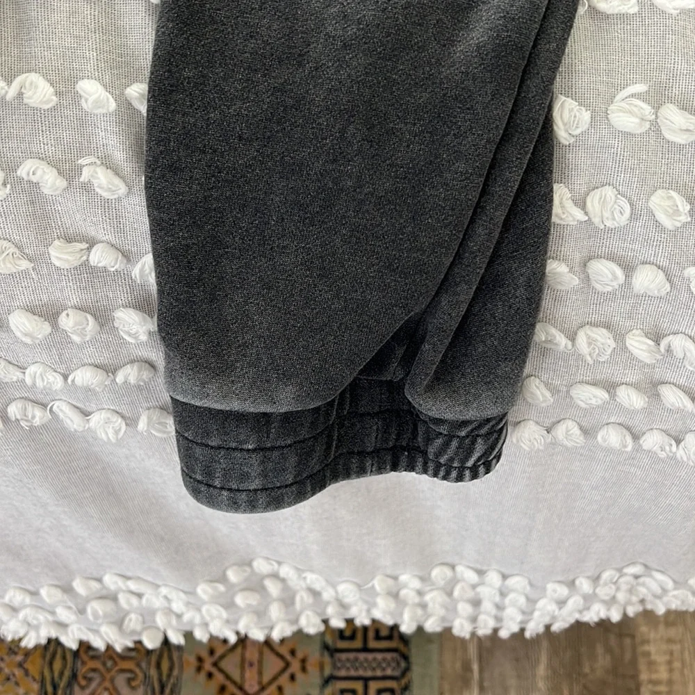 YMI cargo joggers size Small - Picture 4 of 5